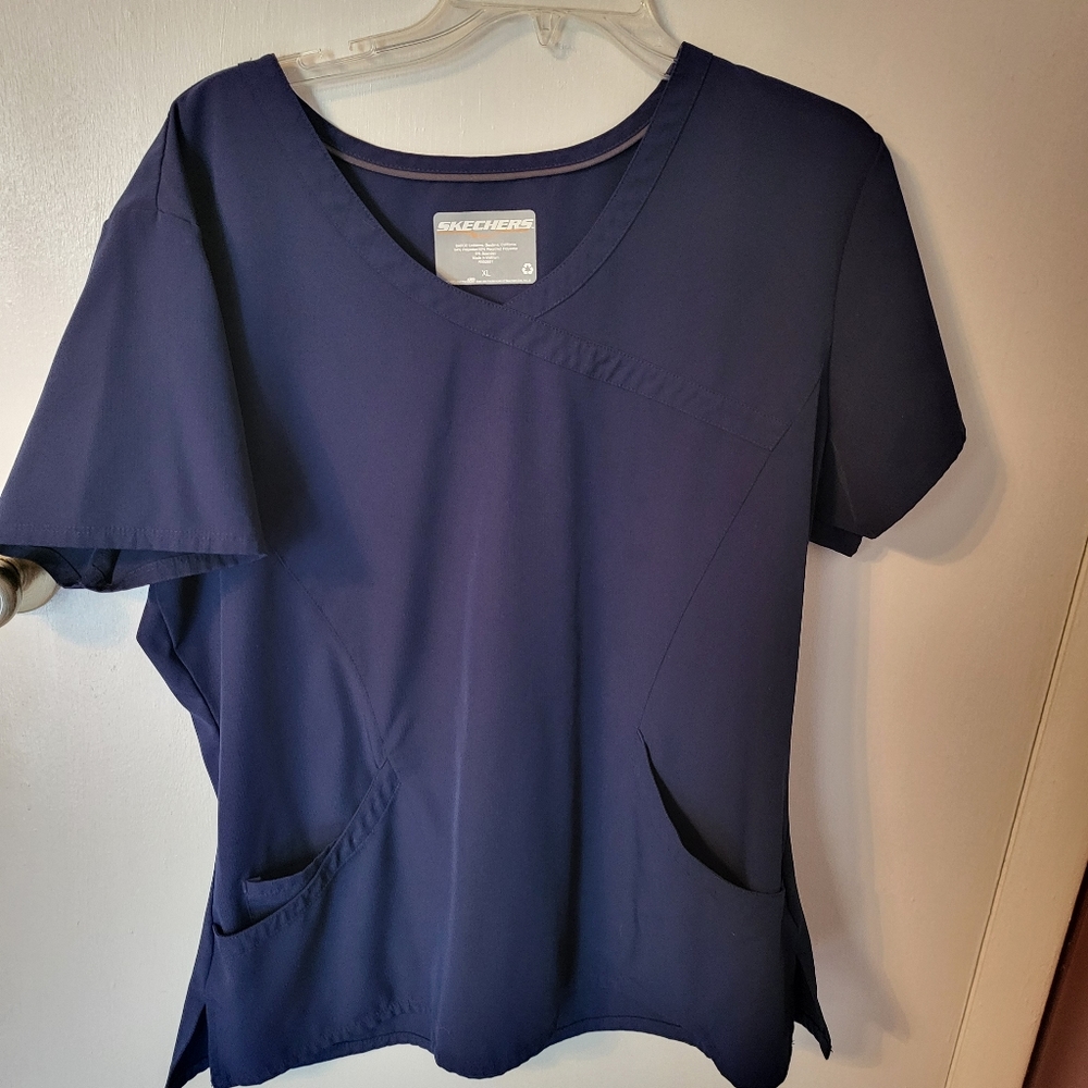 Sketchers women's scrub top
